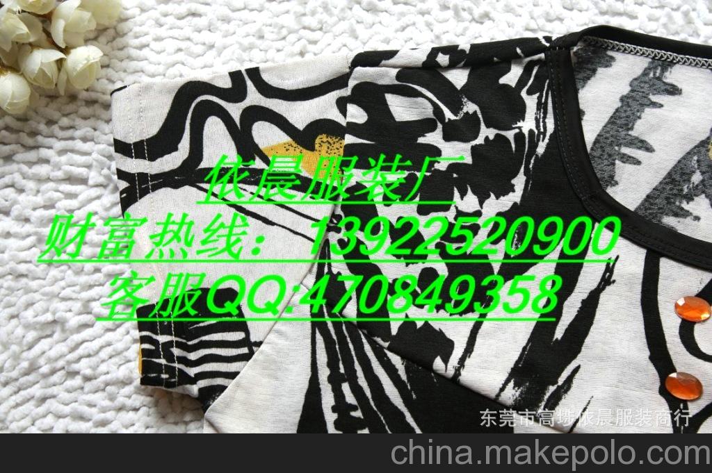 库存妈妈装中老年服装 1-5万件中老年短袖T恤库存 供应地摊货源