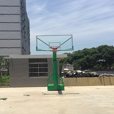 篮球架