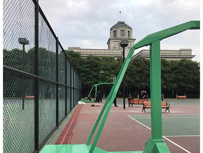 篮球架