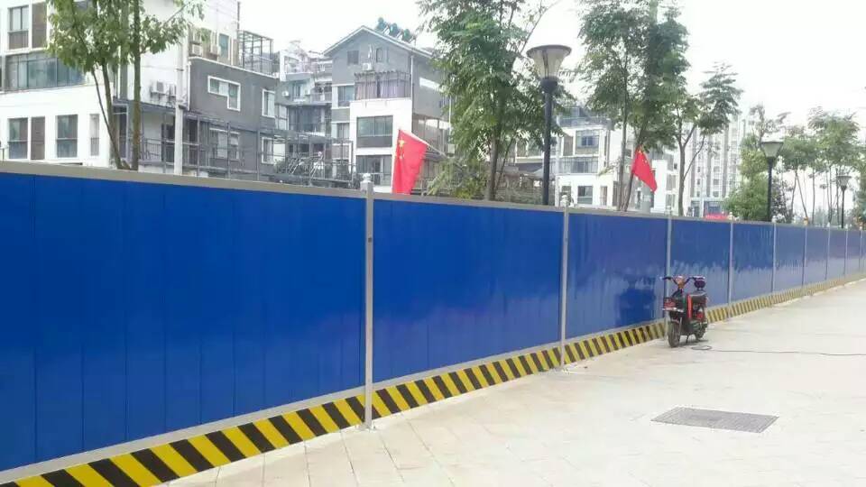 武汉金属围挡 彩钢板围挡 工地围挡厂家直销