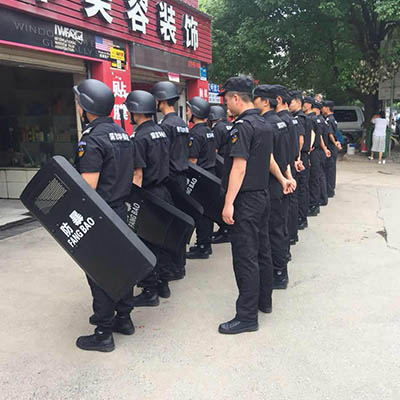 深宝华—定制保安服务