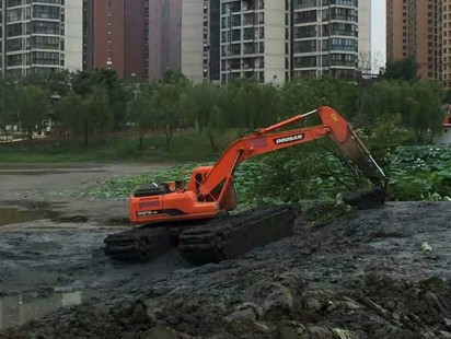 水上挖掘机案例