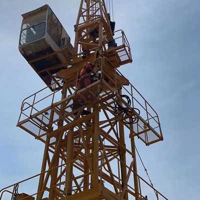 华垠建筑租赁-电梯,升降机租赁
