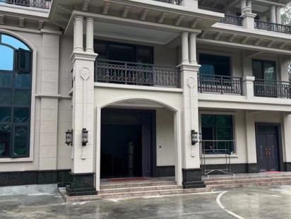 屯堡别墅EPS线条施工